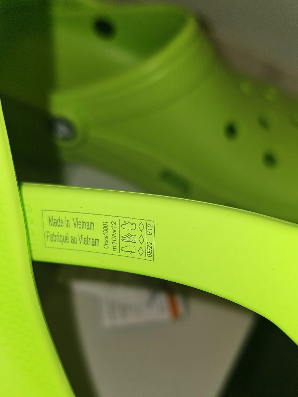 CROCS Classic Unisex Clogs In Limeade. NIB W/Tags.